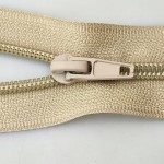 Zamek błyskawiczny rozdzielczy # 5 spiralny 85 cm beż