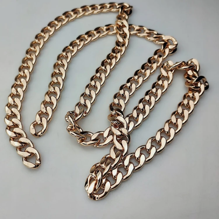 Łańcuszek GRUBY metalowy 16 / 12 / 3 mm do torebki 100 cm złoty