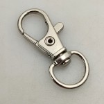 Karabińczyk metalowy do paska 10 / 30 mm srebrny (44)