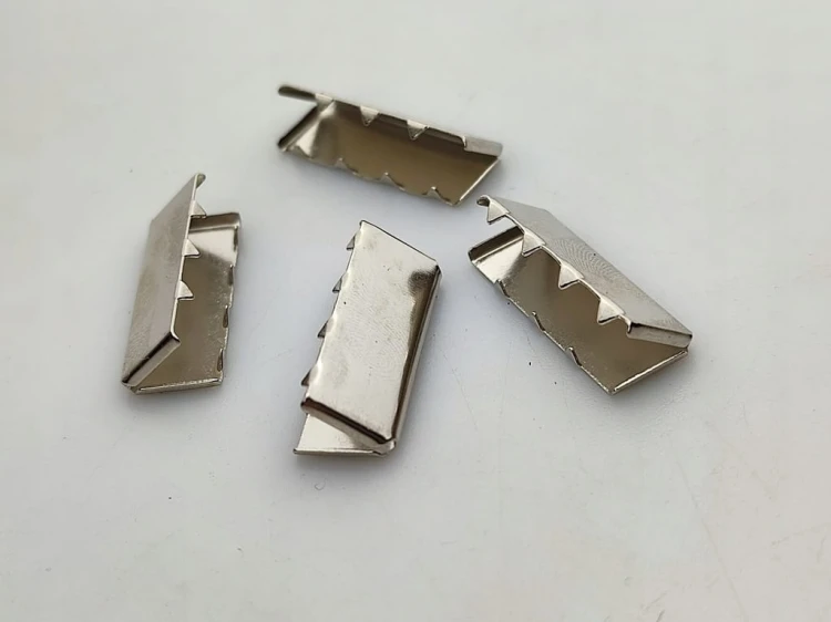 Końcówka zakończenie metalowe do paska taśmy 25 mm srebrne 10 sztuk