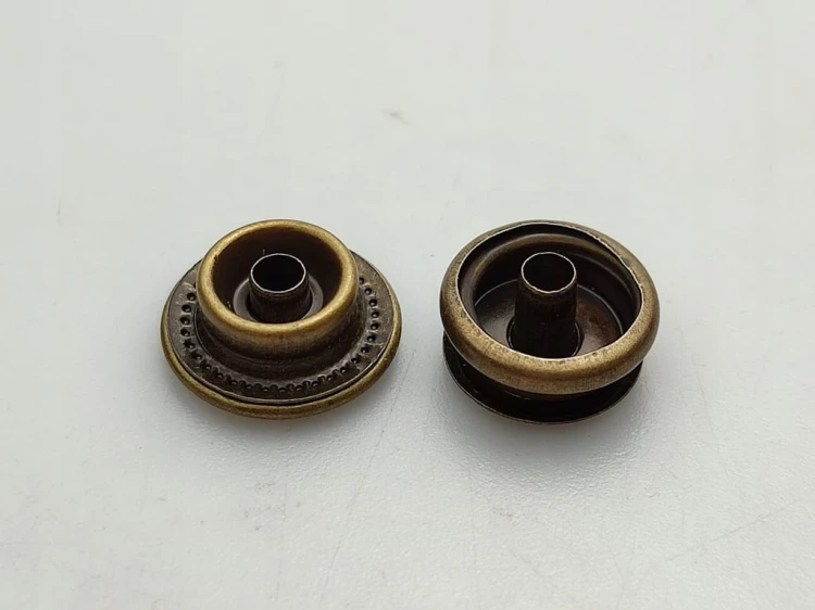 Napy zatrzaski metalowe kaletnicze 15 mm 50 szt.