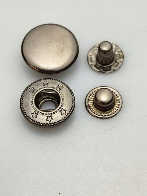Napy zatrzaski metalowe alfa 15 mm 50 sztuk czarne