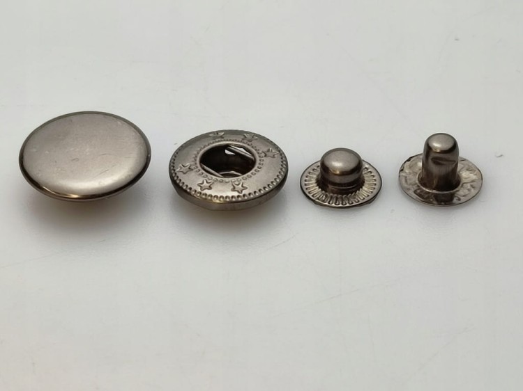 Napy zatrzaski metalowe alfa 15 mm 50 sztuk czarne