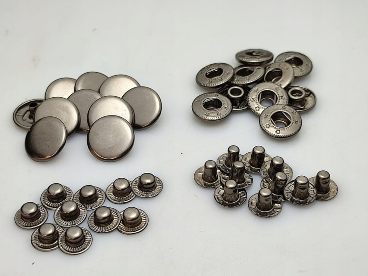 Napy zatrzaski metalowe alfa 15 mm 50 sztuk czarne