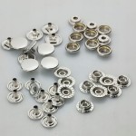 Napy zatrzaski standard metalowe kaletnicze 12,5 mm srebrne 50 sztuk