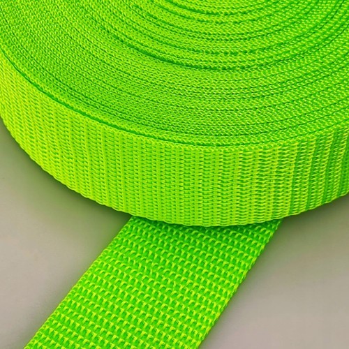 Taśma nośna MOCNA poliestrowa 30 mm / 1,1 mm zielony neon 10 metrów (1001)