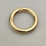 Kółko metalowe otwierane szekla 25 / 5 mm złoty