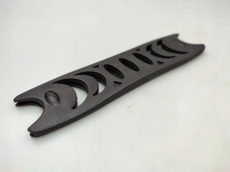Rączka uchwyt plastikowa do torby walizki 125 / 28 mm czarny 1 sztuka