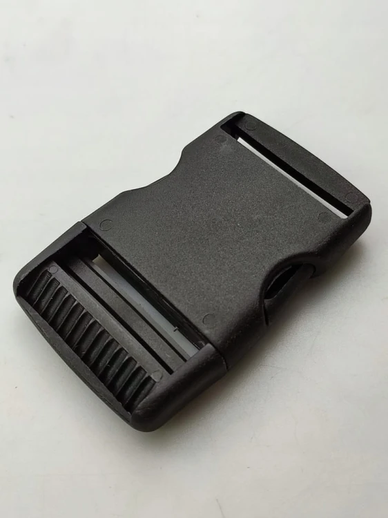 Klamra zatrzaskowa plastikowa 40 mm do paska 10 sztuk