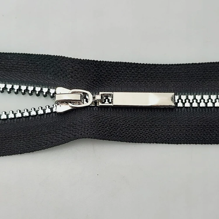 Zamek rozdzielczy # 3 kostkowy 65 cm czarno - srebrny