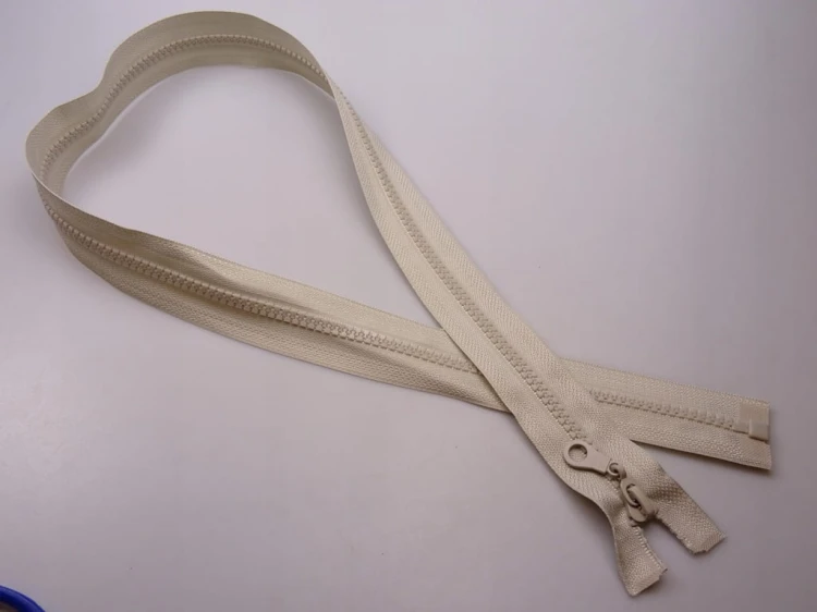 Zamek błyskawiczny rozdzielczy kostkowy # 5 kremowy 80 cm
