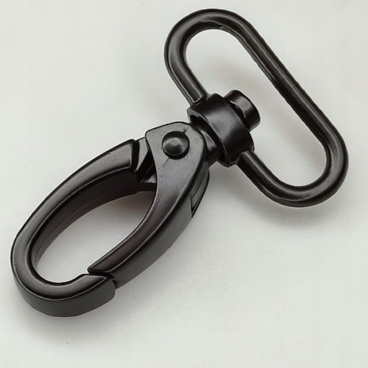 Karabińczyk gruby metalowy 30 32 / 60 mm do paska czarny mat (40)