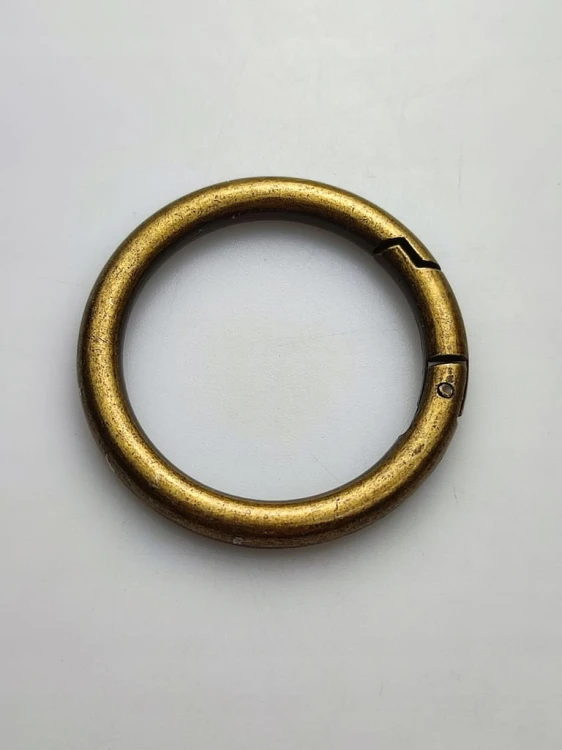 Kółko kaletnicze otwierane 40 / 6 mm stare złoto