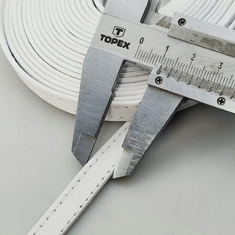 Pasek skórzany na metry bez okucia do torebki butów 10 mm / 100 cm biały