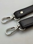 Pasek ucho do torebki 20 mm czarny z karabińczykami srebrne 64 - 115 cm