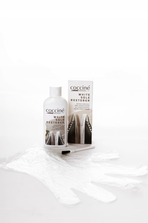 Wybielanie żółtych podeszw gumowych do sneakersów WHITE SOLE RESTORER 150ml