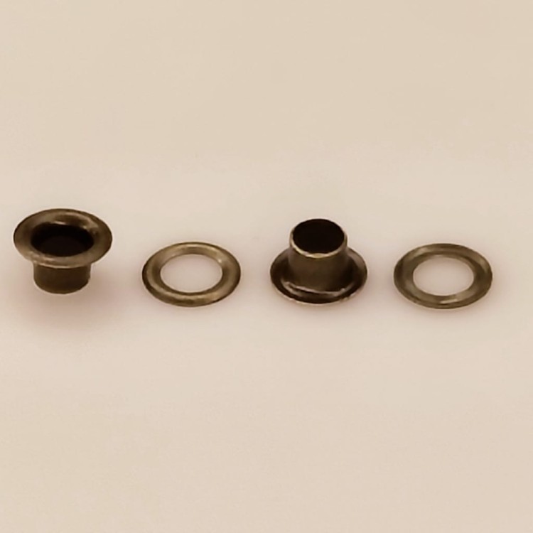 Oczka Polskie metalowe kaletnicze 4 / 7,5 / 4 mm stare złoto 100 sztuk