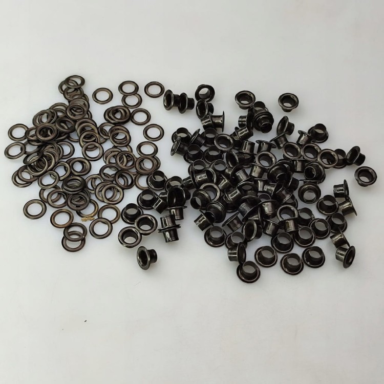 Oczka Polskie metalowe kaletnicze 4 / 7,5 / 4 mm czarny nikiel 100 sztuk