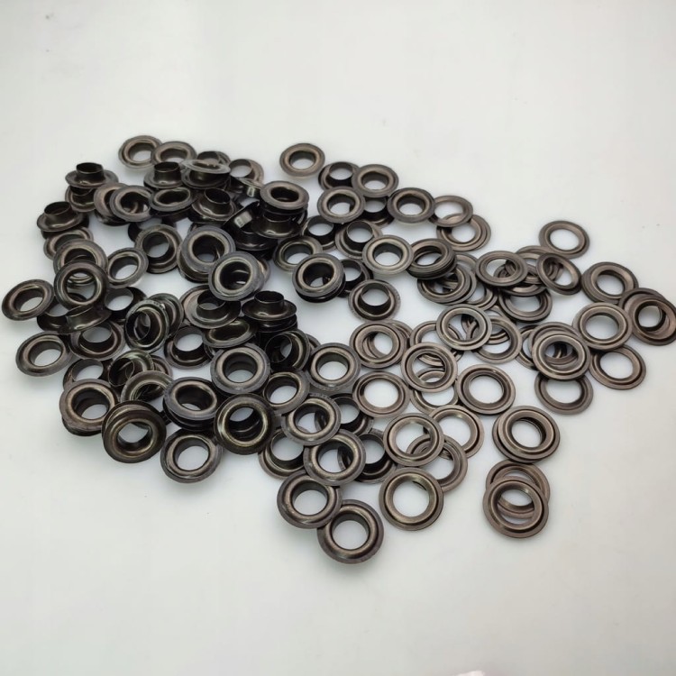 Oczka Polskie metalowe kaletnicze 10 / 19,5 / 5,5 mm czarne 100 sztuk