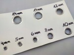 Oczka nierdzewne mosiężne niklowane delikatne 4 / 7 / 3,5 mm 1000 sztuk