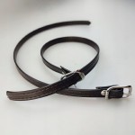 Paseczki eko skóra do butów z klamerką srebrną 8 mm / 30 cm ciemny brąz
