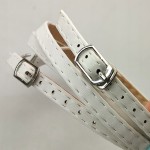 Paseczki eko skóra do butów z klamerką 8 mm białe 60 cm