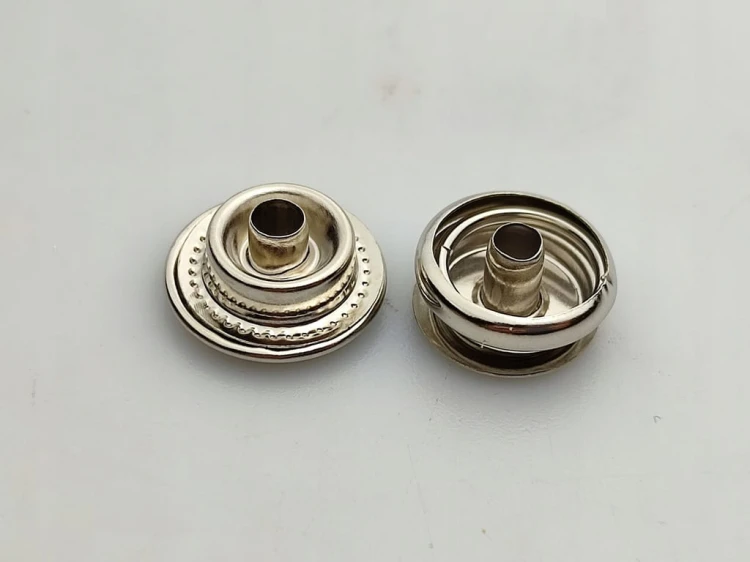 Napy zatrzaski metalowe kaletnicze 15 mm / 1000 sztuk srebrny