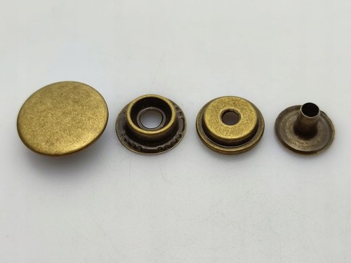 Napy zatrzaski kaletnicze 17 mm 50 szt STARE ZŁOTO