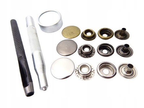 Zestaw do montażu nap zatrzasków standard 17 mm + 30 sztuk nap wycinak