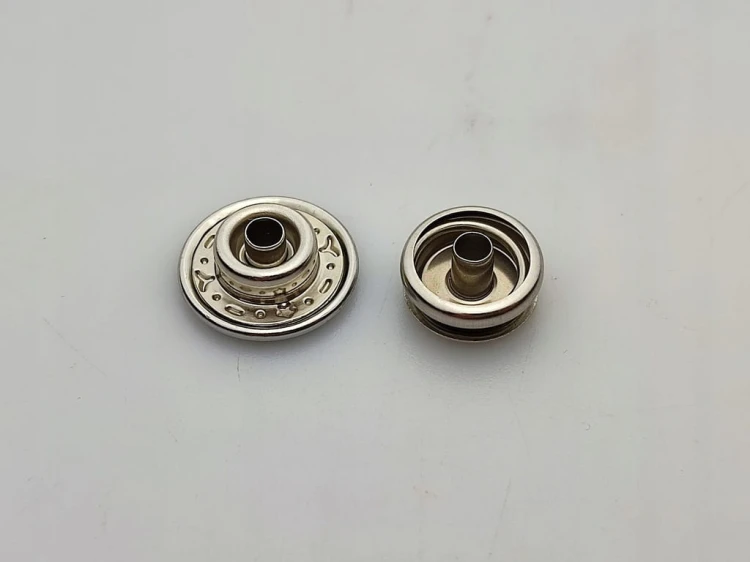 Napy zatrzaski nikiel kaletnicze 17 mm 50 szt