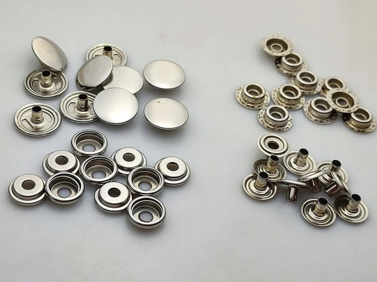 Napy zatrzaski nikiel kaletnicze 17 mm 50 szt