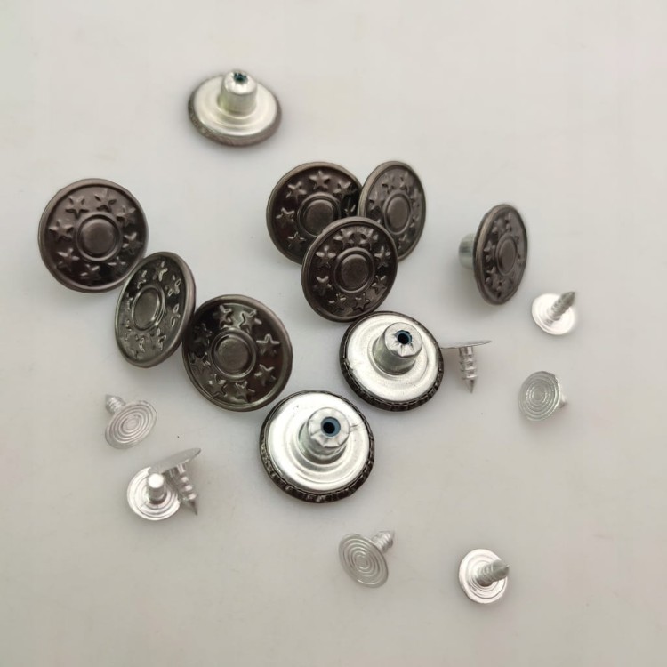 Guzik metalowy do spodni kurtki 17 mm 10 sztuk czarny nikiel