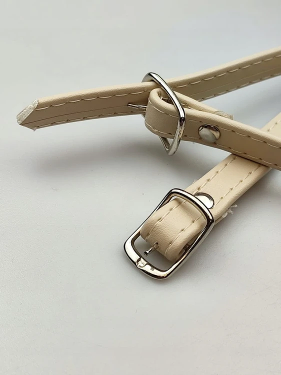 Paseczki szersze eko skóra do butów z klamerką srebrną 10 mm / 30 cm beżowe
