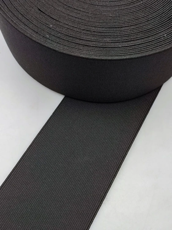 Guma obuwnicza do poszerzania kozaków 10 cm czarny 1 metr