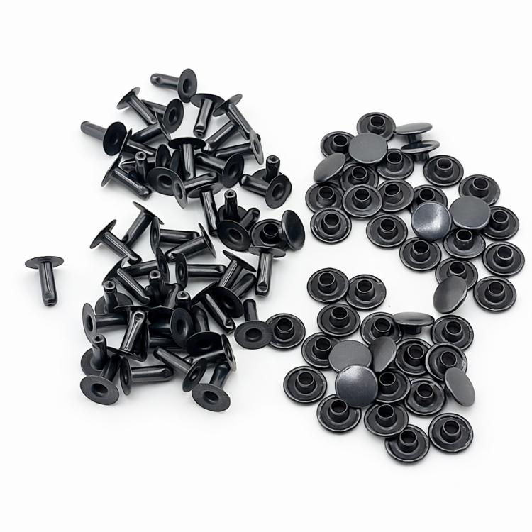 Nity zbitki 12 / 4 / 13 mm kaletnicze szewskie  czarny mat 50 sztuk