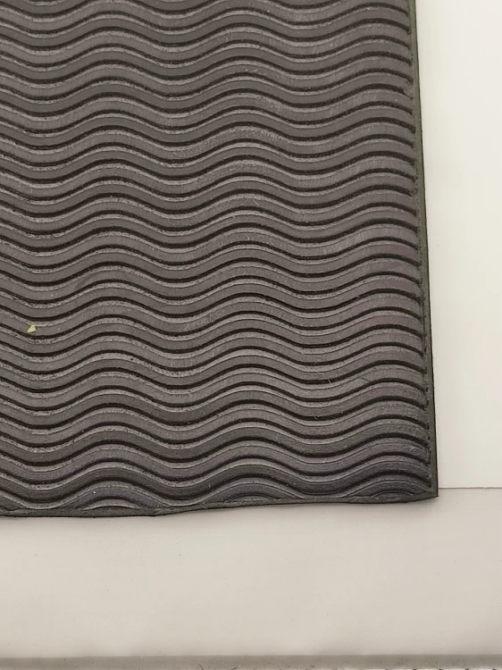 Guma obuwnicza fala 4 mm mocna na zelówki podeszwy 25 x 35 cm brązowa